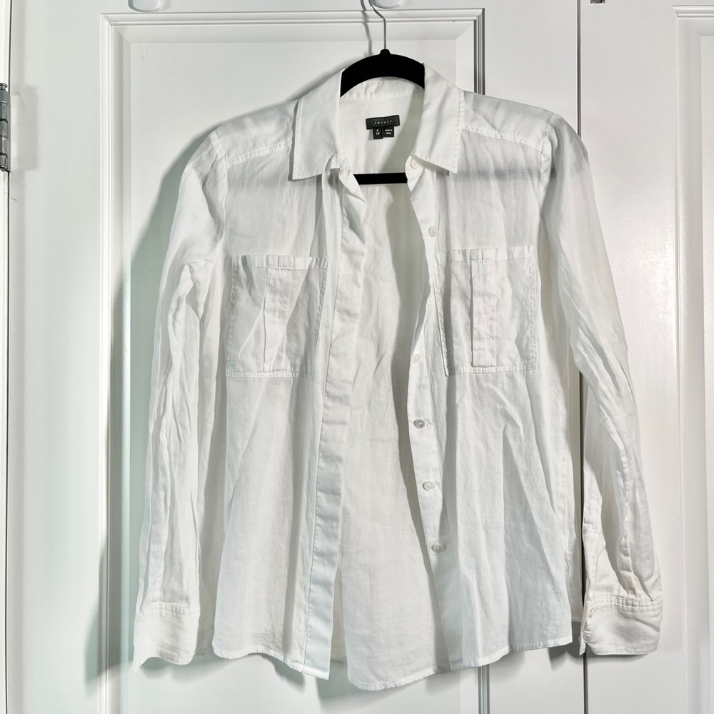 Theory shirt (99% new!)